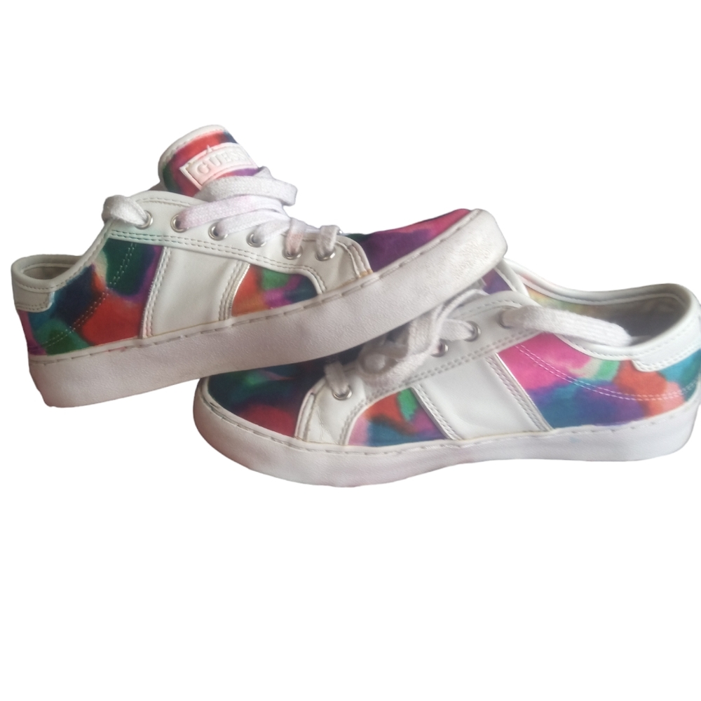 GUESS customized rainbow shows - Picture 5 of 8